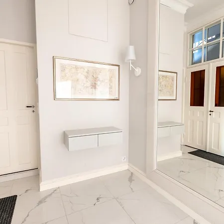 Apartamento 2ndhomes Beautiful 1br With Sauna In Centre Helsínquia