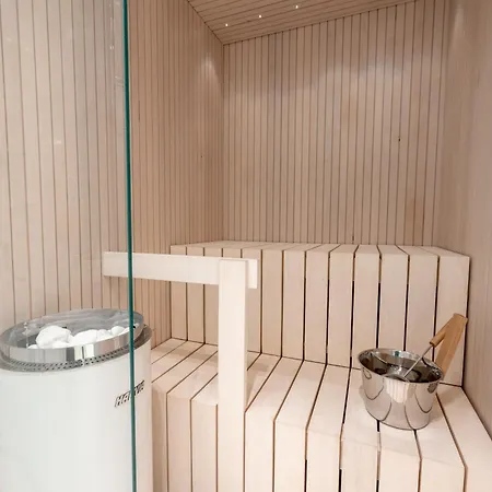 2ndhomes Beautiful 1br With Sauna In Centre *